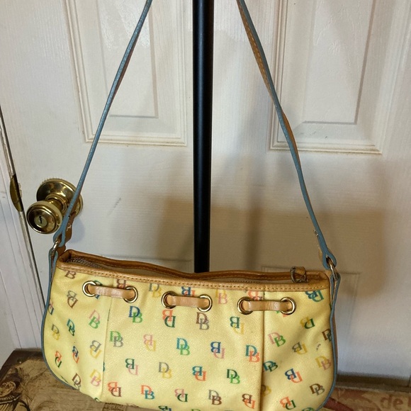 VNTG DOONEY & BOURKE H3 44475 tote Shoulderbag small purse - Picture 2 of 11